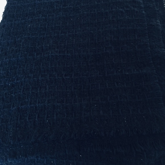 HUGE ZARA SPARKLING NAVY SCARF/WRAP - Picture 3 of 3